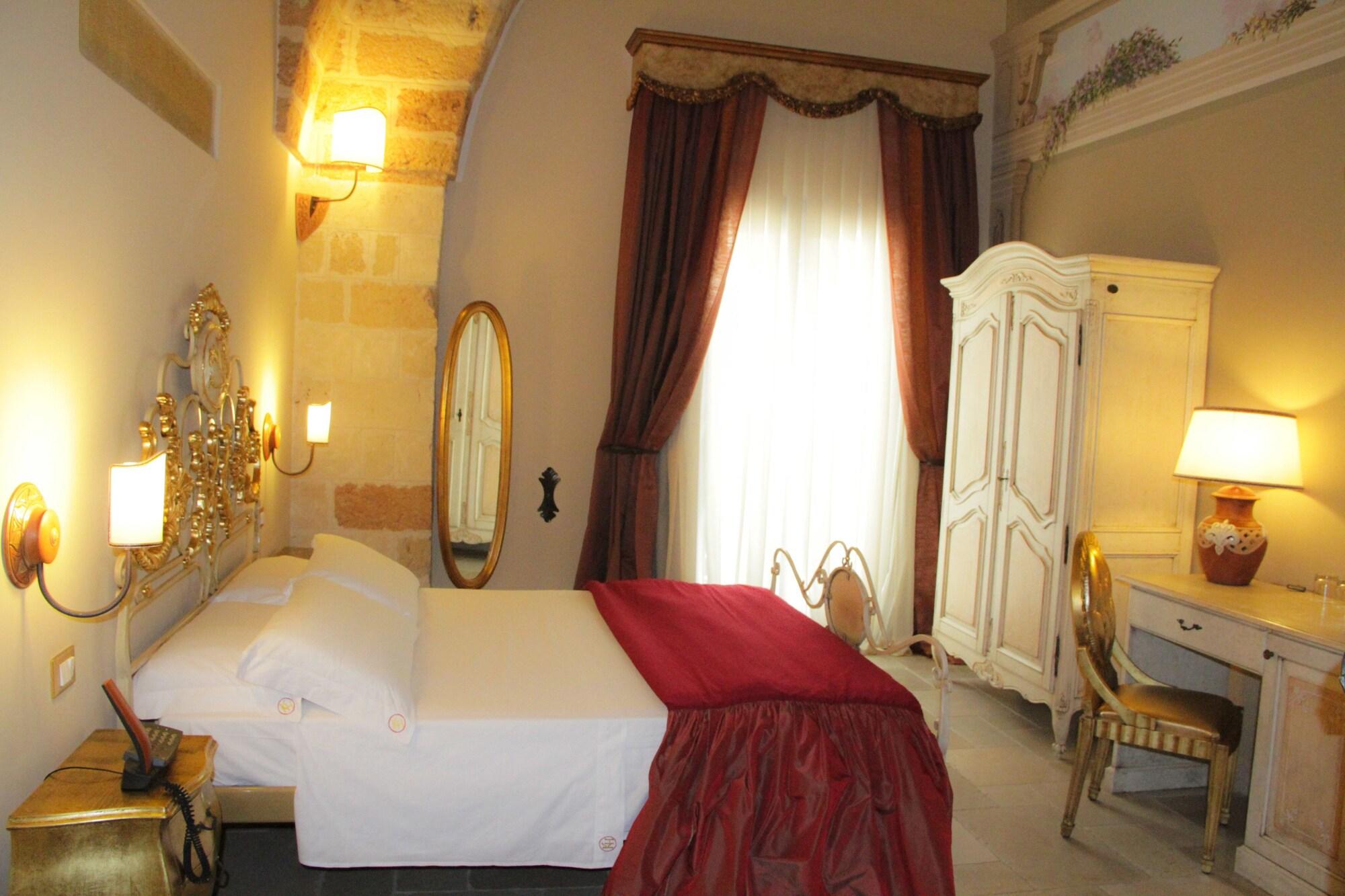 Kelina Charme Hotel By Cantine Due Palme Cellino San Marco Exteriör bild